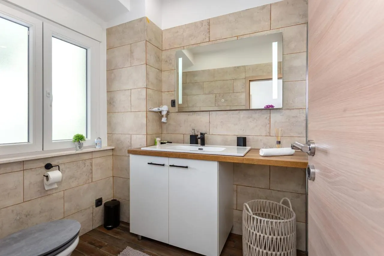 Villa Nela Apartments Crikvenica